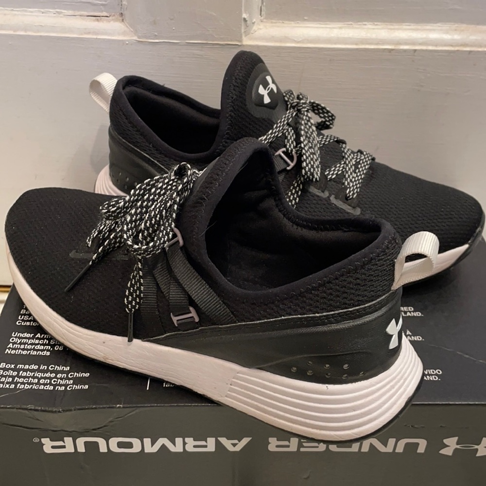 Under Armor Breathe Trainers…Used